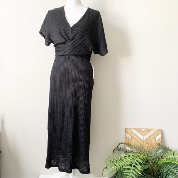 ALL IN FAVOR “Phoebe” Textured Twist-Front Midi Dress - Picture 3 of 12